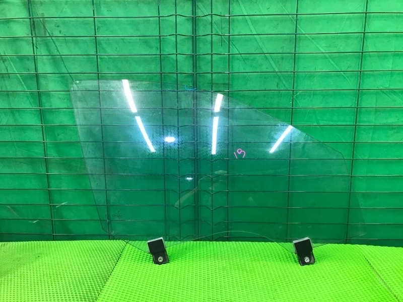 Стекло двери Mercedes-Benz 31/10/2002 W220