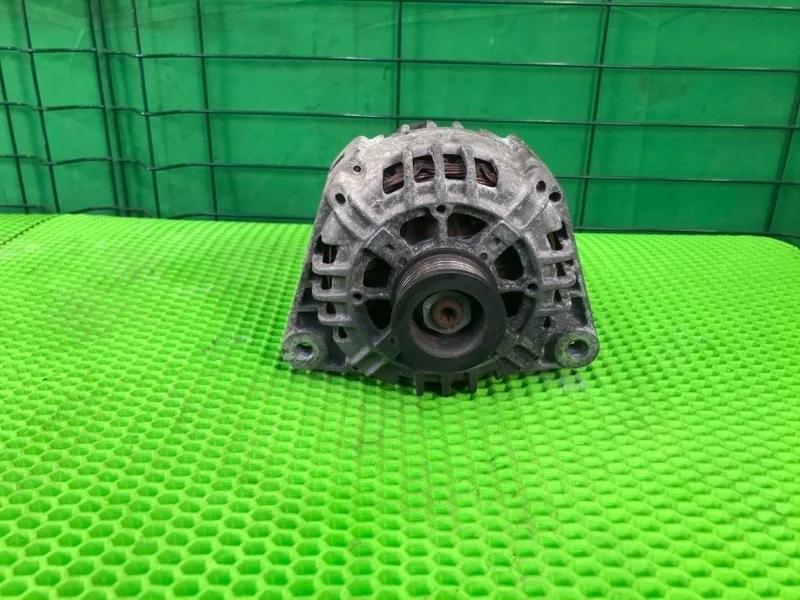 Генератор Mercedes-Benz 2001 W210