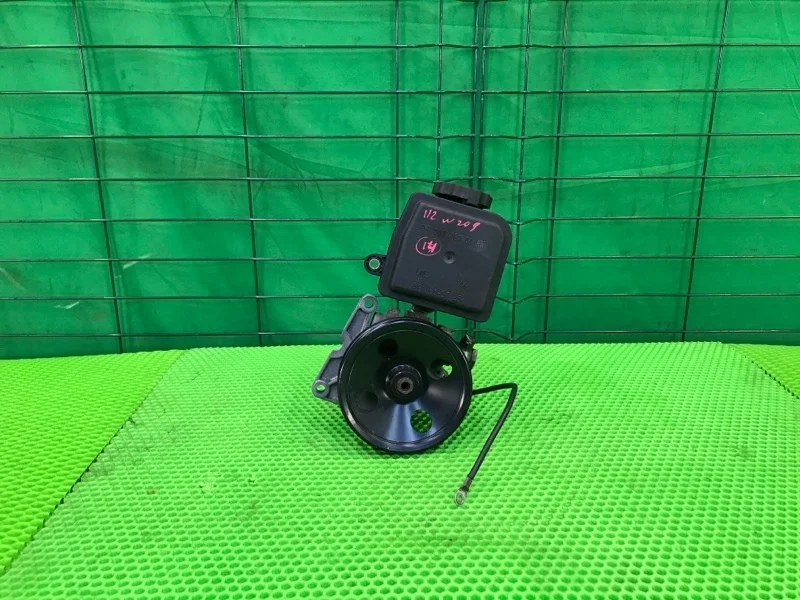 Насос гидроусилителя руля Mercedes-Benz CLK 03/07/2002 W209