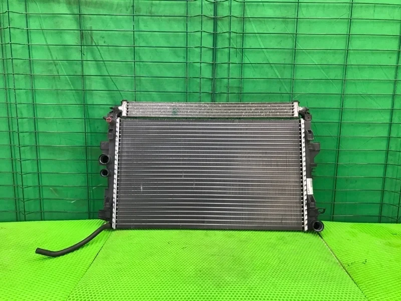 Радиатор охлаждения Mercedes-Benz VITO/VIANO 13/06/2005 W639