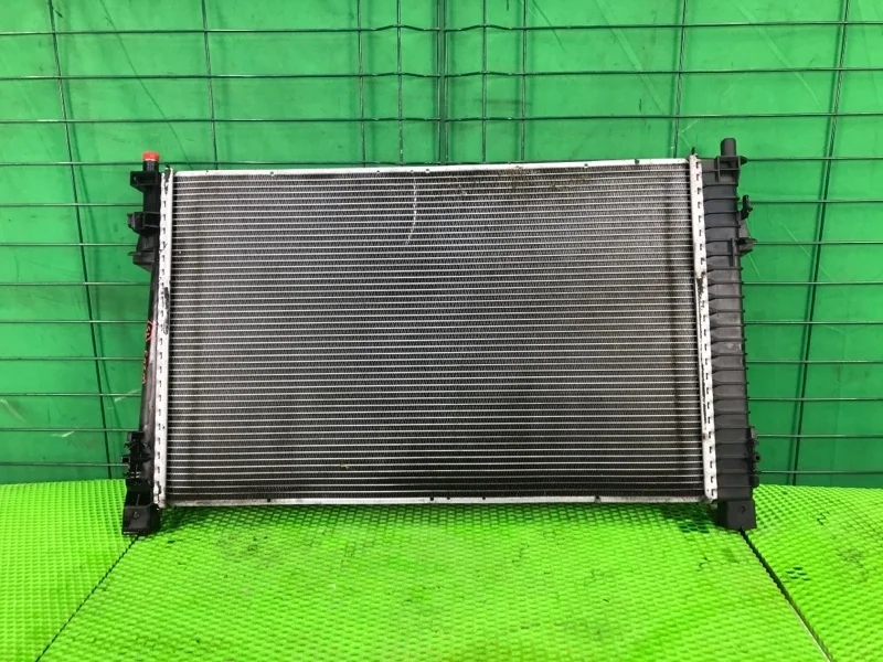 Радиатор охлаждения Mercedes-Benz 17/09/2004 W203