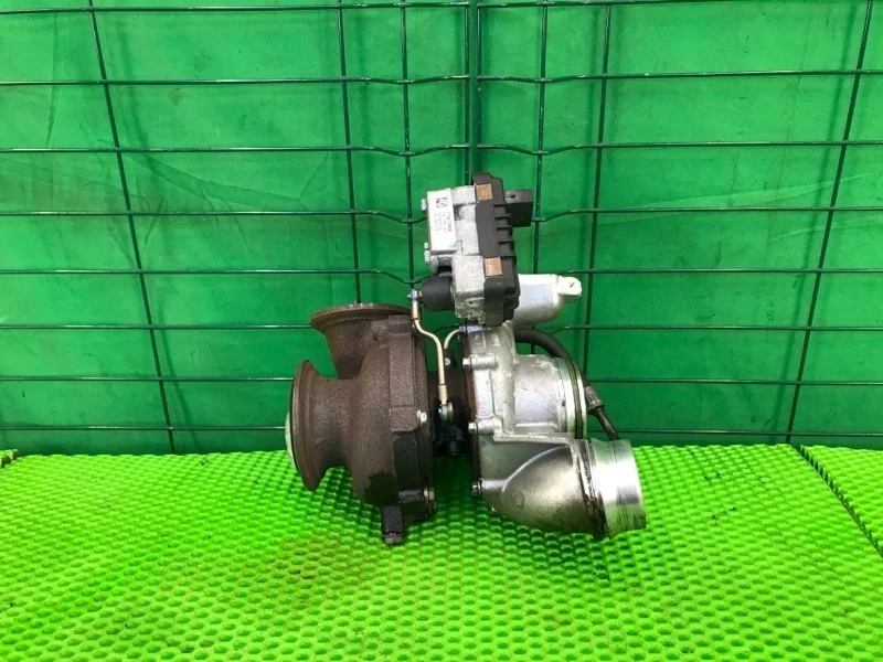 Турбина BMW X5 30dX 01/2012 E70