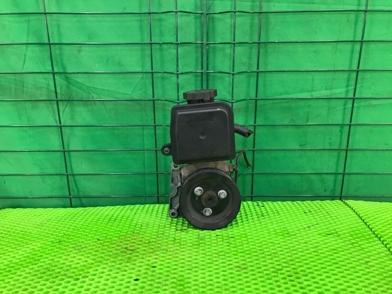 Насос гидроусилителя руля Mercedes-Benz 31/10/2002 W220