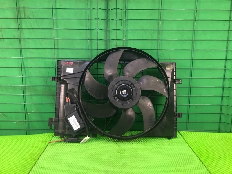 Вентилятор радиатора Mercedes-Benz 17/09/2004 W203