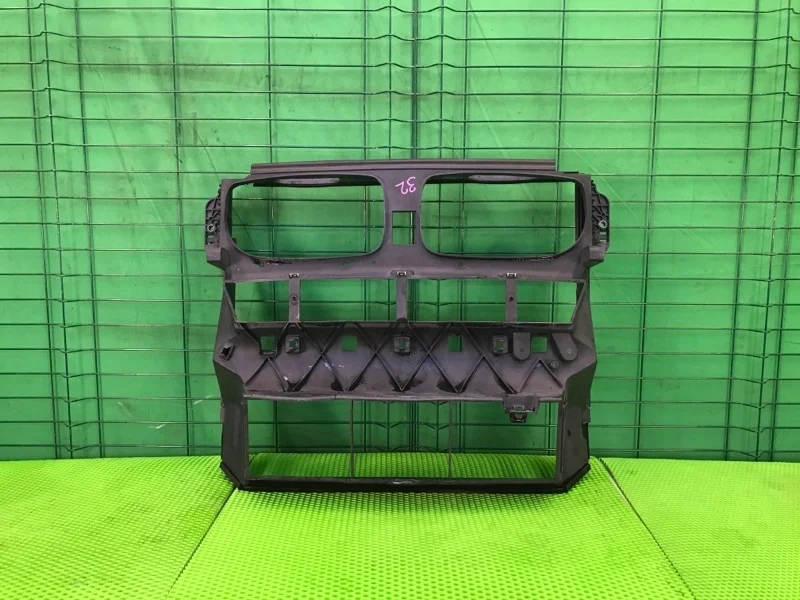 Диффузор радиатора BMW X5 30dX 01/2012 E70