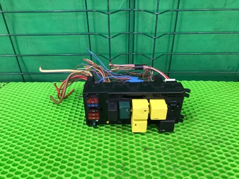 Блок sam Mercedes-Benz 2001 W210