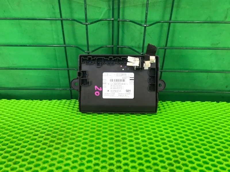 Блок управления двери Mercedes-Benz 19/06/2008 W221