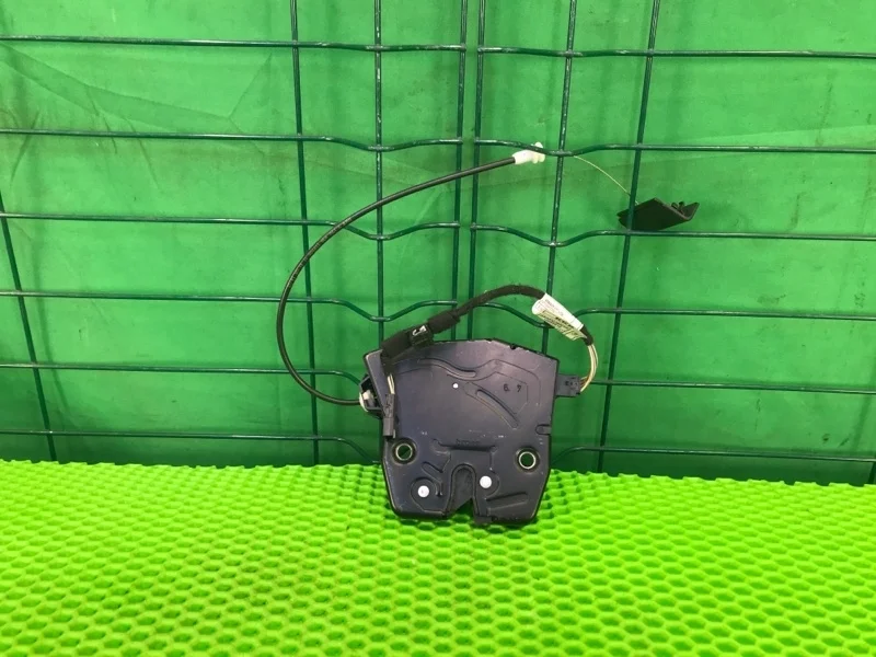 Замок багажника BMW X5 30dX 01/2012 E70