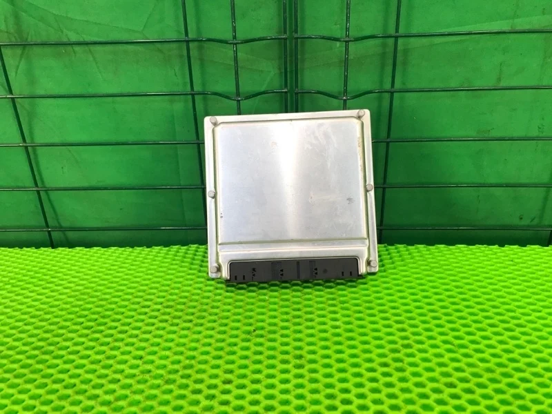 Блок управления двс Mercedes-Benz 06/09/2002 W203