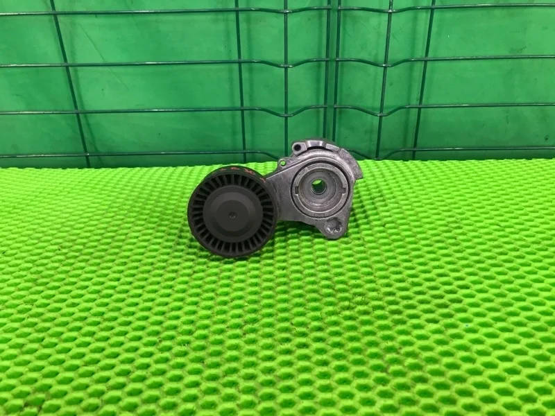 Натяжитель приводного ремня BMW 3 E90