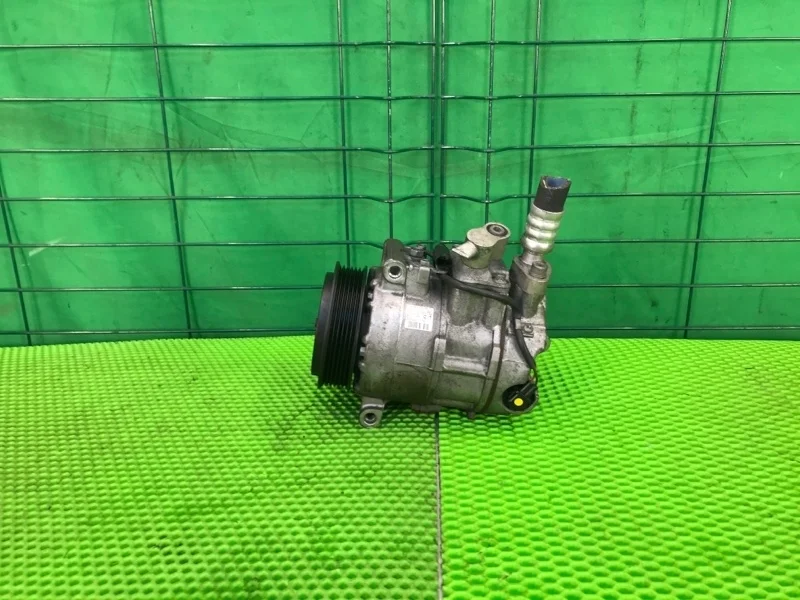 Компрессор кондиционера Mercedes-Benz W211