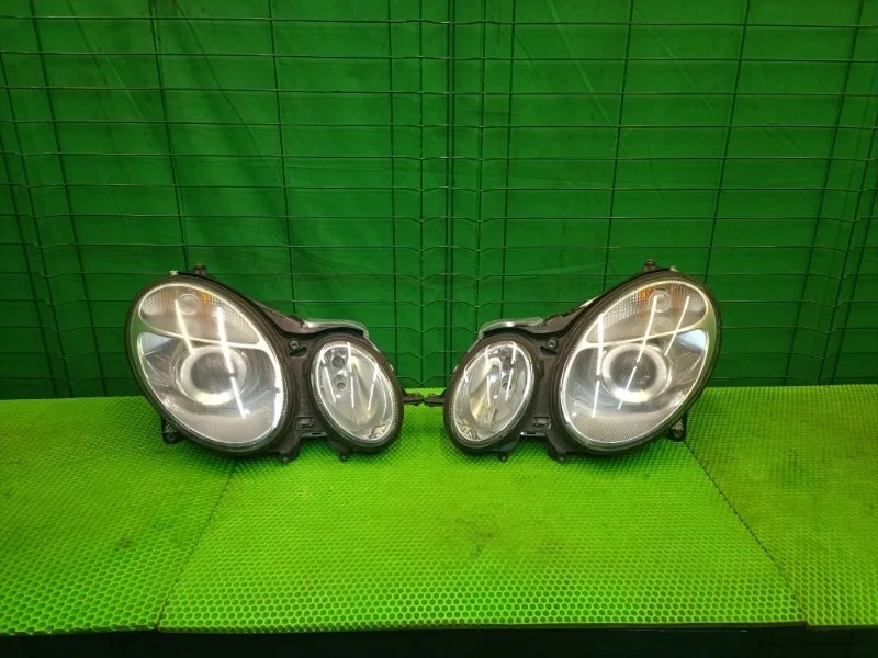 Фара левая+ правая Mercedes-Benz 04/02/2005 W211