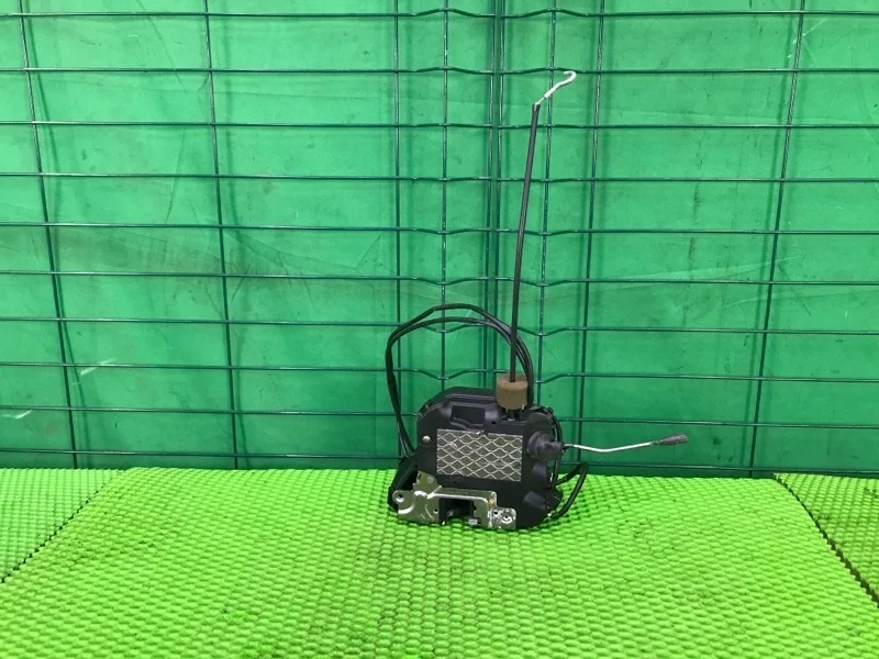 Замок двери Mercedes-Benz 19/01/2004 W211