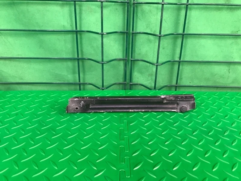 Кронштейн бампера Mercedes-Benz CLK 03/07/2002 W209