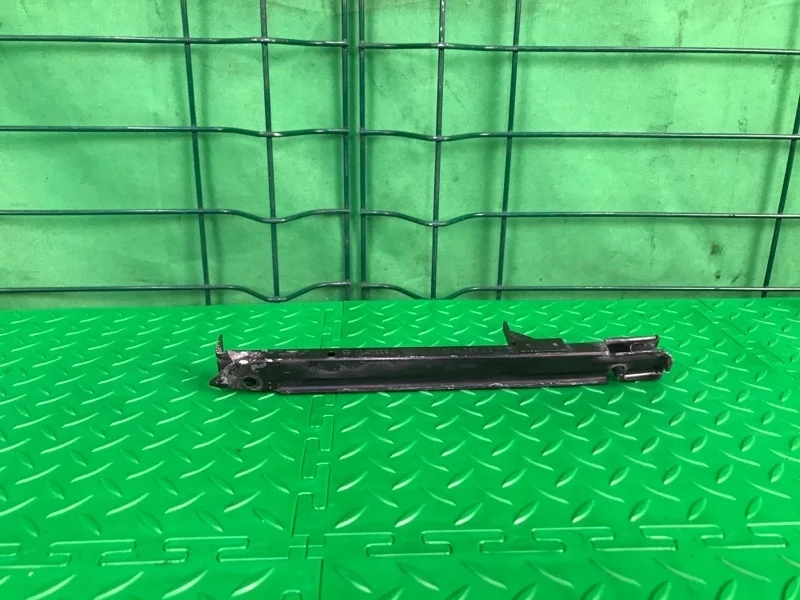 Кронштейн бампера Mercedes-Benz 20/02/2004 W211