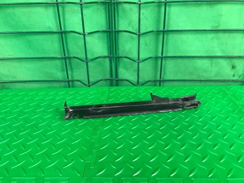 Кронштейн бампера Mercedes-Benz 27/07/2005 W211