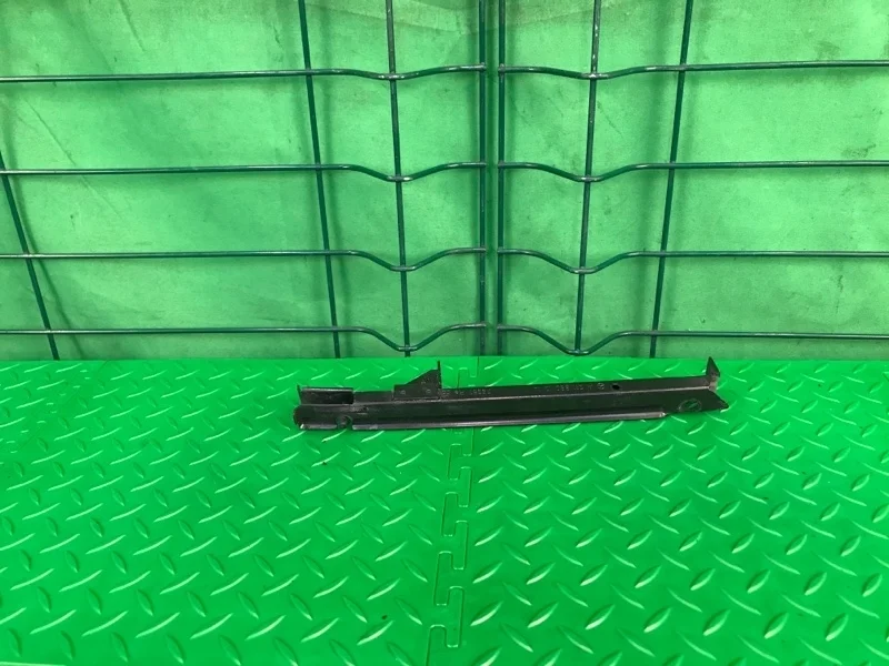 Кронштейн бампера Mercedes-Benz 20/02/2004 W211