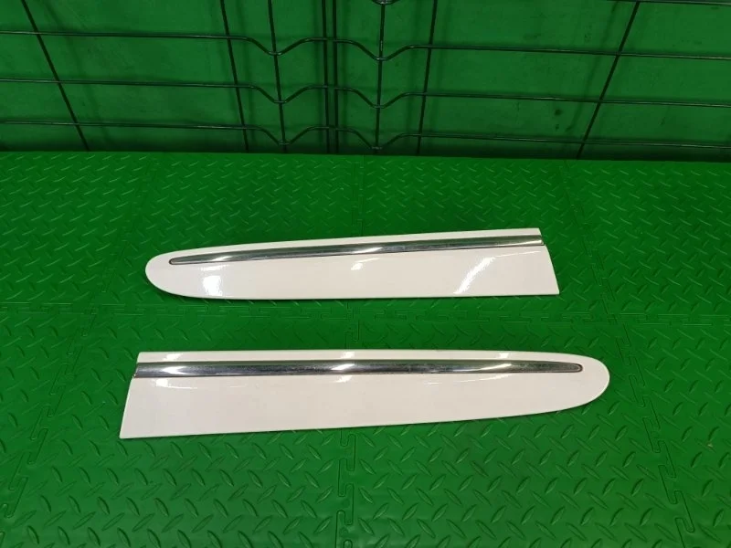 Молдинг крыла Mercedes-Benz CLK 03/07/2002 W209