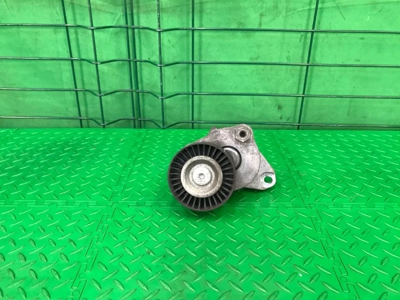 Натяжитель приводного ремня Mercedes-Benz ML X164