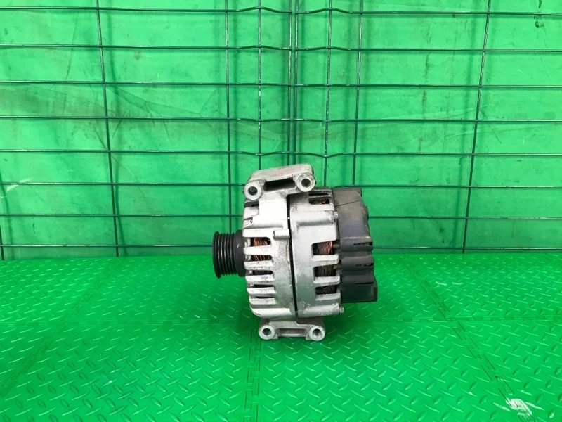 Генератор Mercedes-Benz W212