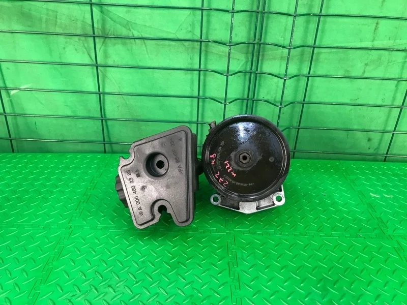 Насос гидроусилителя руля Mercedes-Benz W221