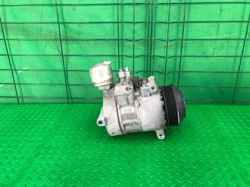 Компрессор кондиционера Mercedes-Benz W204