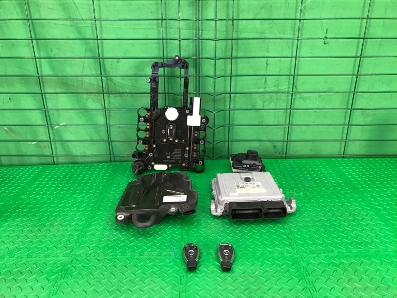 Блок управления двс Mercedes-Benz 2015 W205