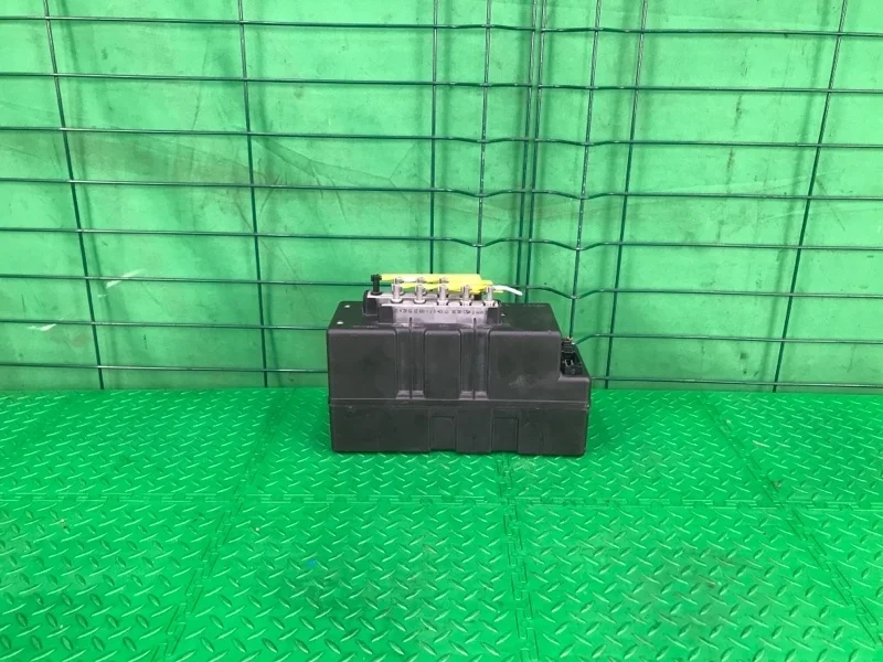 Компрессор центрального замка Mercedes-Benz W220