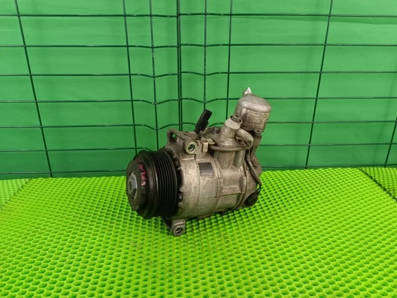 Компрессор кондиционера Mercedes-Benz W204