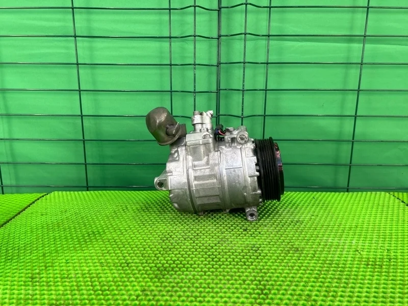Компрессор кондиционера Mercedes-Benz W211
