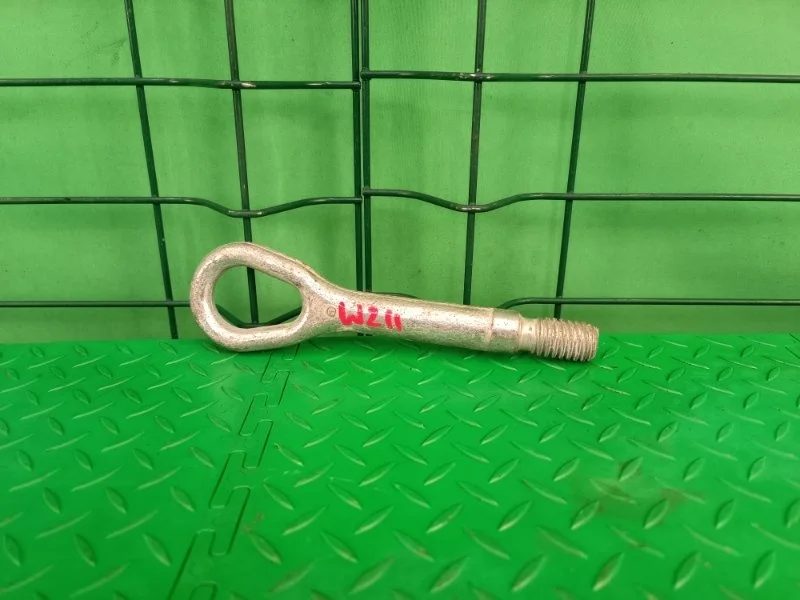 Крюк буксировочный Mercedes-Benz 2004 W211