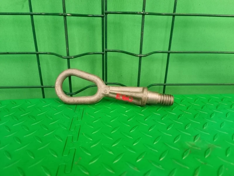 Крюк буксировочный BMW 5 E60