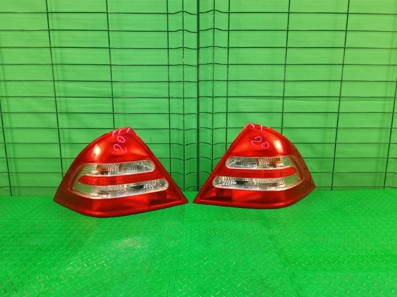 Фонари Mercedes-Benz 22/05/2003 W203