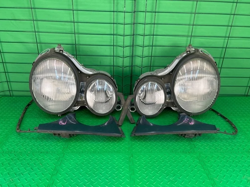 Фара левая+ правая Mercedes-Benz 02/05/1996 W210