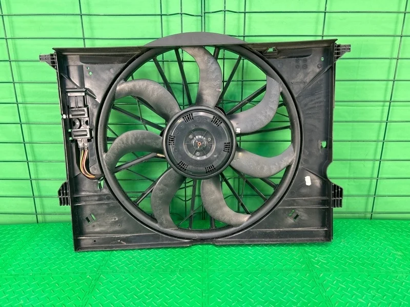 Вентилятор радиатора Mercedes-Benz CLS 30/09/2008 W219