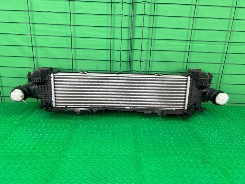 Интеркулер Mercedes-Benz 20/12/2011 W212