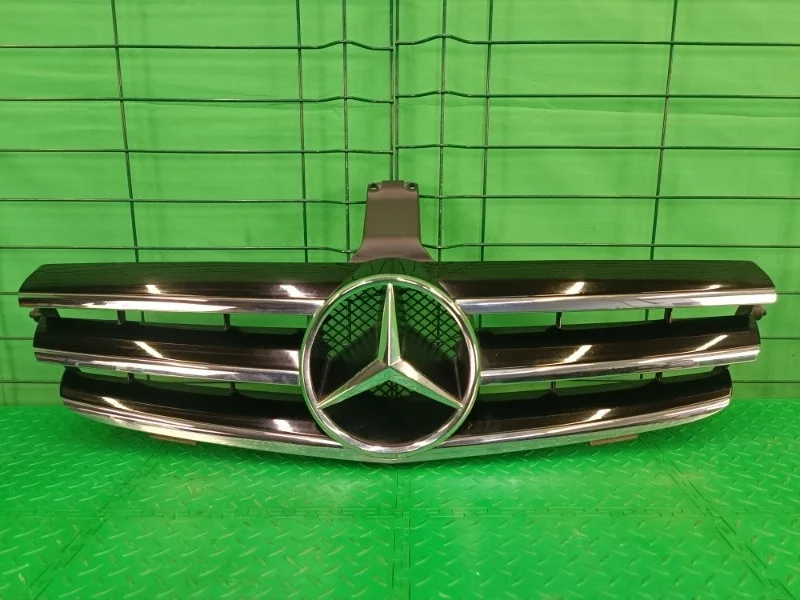 Решетка радиатора Mercedes-Benz CLK 26/07/2007 W209