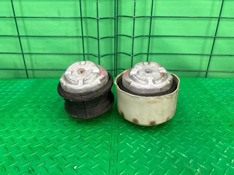 Опора двигателя Mercedes-Benz 17/05/2005 W203