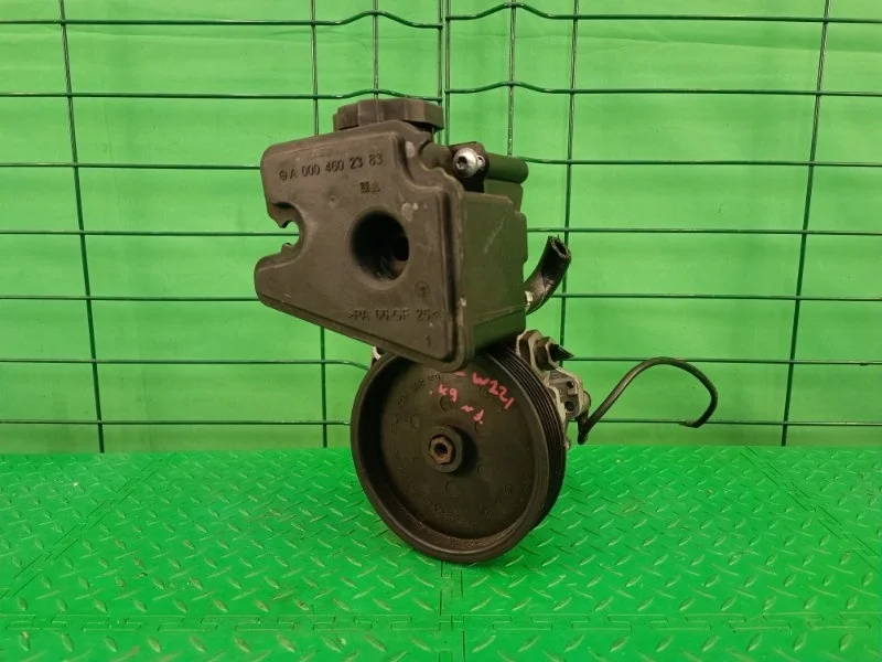 Насос гидроусилителя руля Mercedes-Benz 08/03/2007 W221