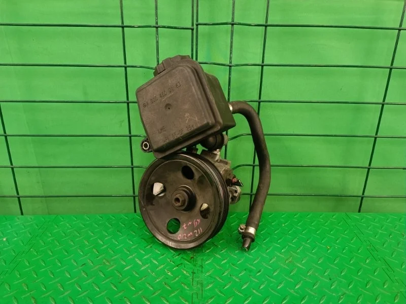 Насос гидроусилителя руля Mercedes-Benz 26/09/2001 W210