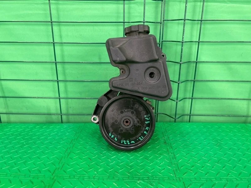 Насос гидроусилителя руля Mercedes-Benz W221