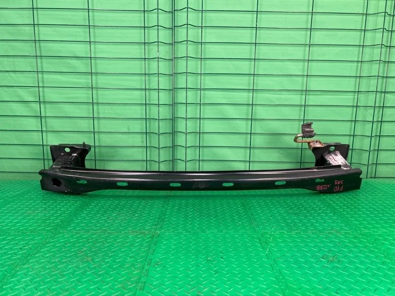 Усилитель бампера BMW 5 2014 F10