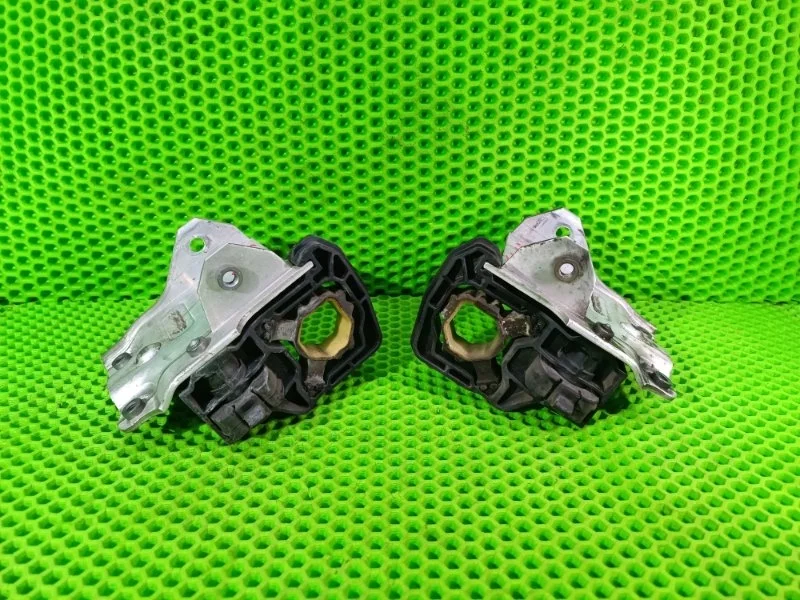 Кронштейн радиатора BMW 5 2013 F10