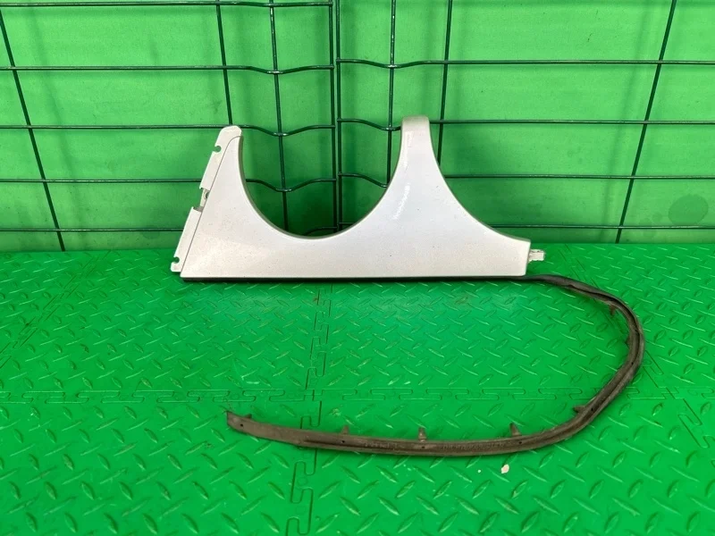 Ресничка фары Mercedes-Benz W210