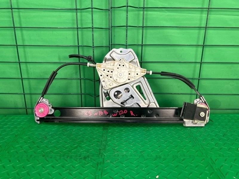 Стеклоподъемник Mercedes-Benz 27/07/1999 W220