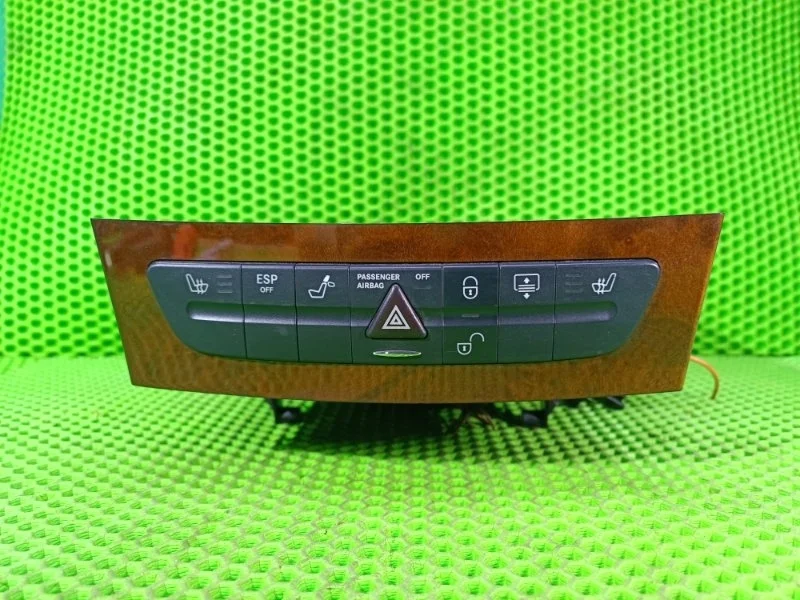 Cd-чейнджер Mercedes-Benz 25/10/2002 W211