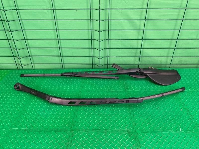 Поводок стеклоочистителя BMW 5 2008 E60