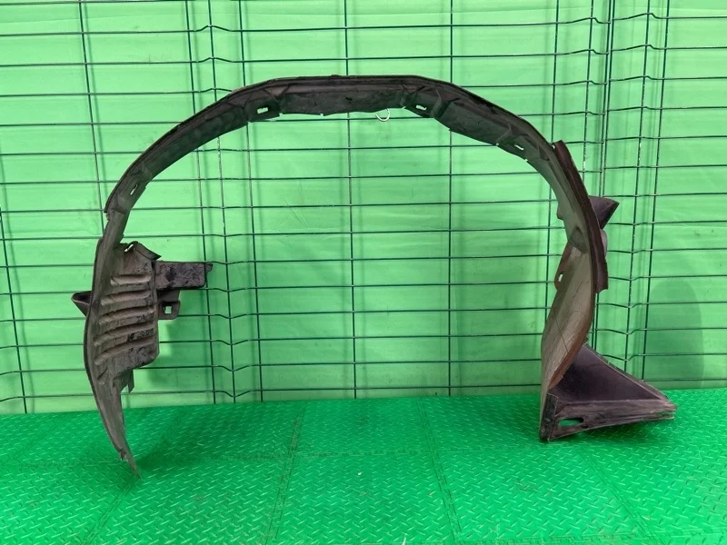 Подкрылок Mercedes-Benz 03/07/2000 W210