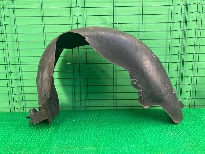 Подкрылок Mercedes-Benz 12/03/2001 W220