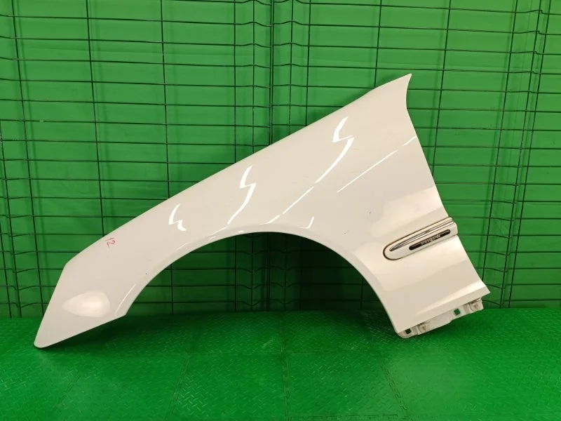 Крыло Mercedes-Benz 25.11.2004 W203